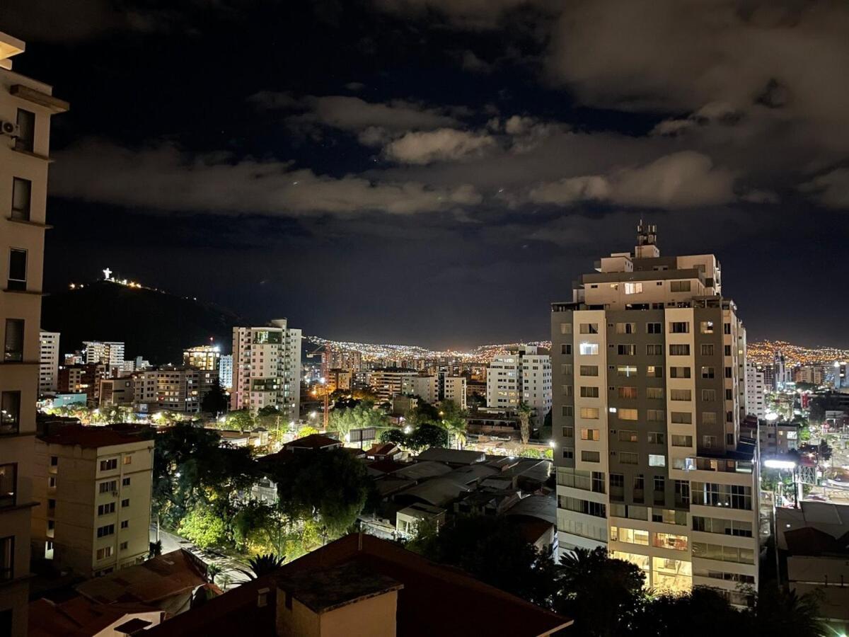 Luxurious At Fidel Anze Apartment